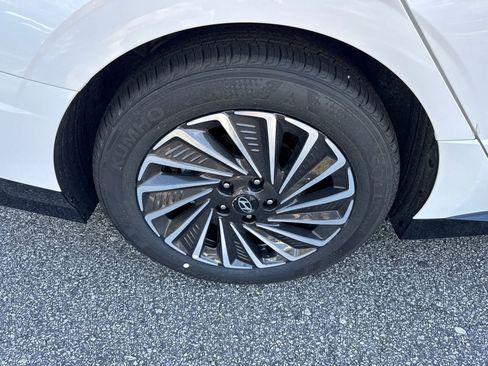 New 2026 Hyundai Sonata Limited FWD image 18