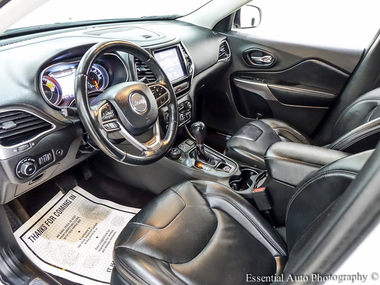 Used 2019 Jeep Cherokee Limited AWD/4WD image 14
