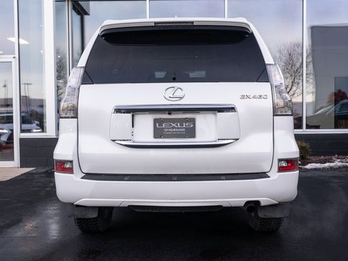 Used 2018 Lexus GX 460 image 7