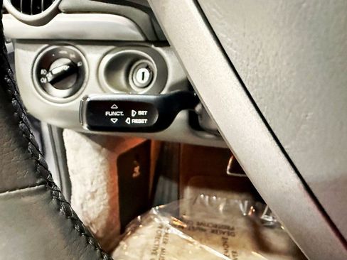 Used 2005 Porsche Boxster S image 13