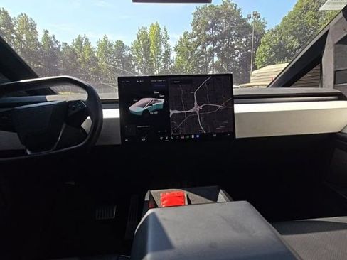 Used 2024 Tesla Cybertruck Cyberbeast AWD/4WD image 4