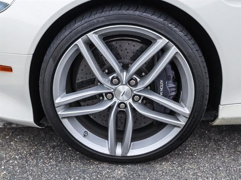 Used 2016 Aston Martin DB9 GT RWD image 13