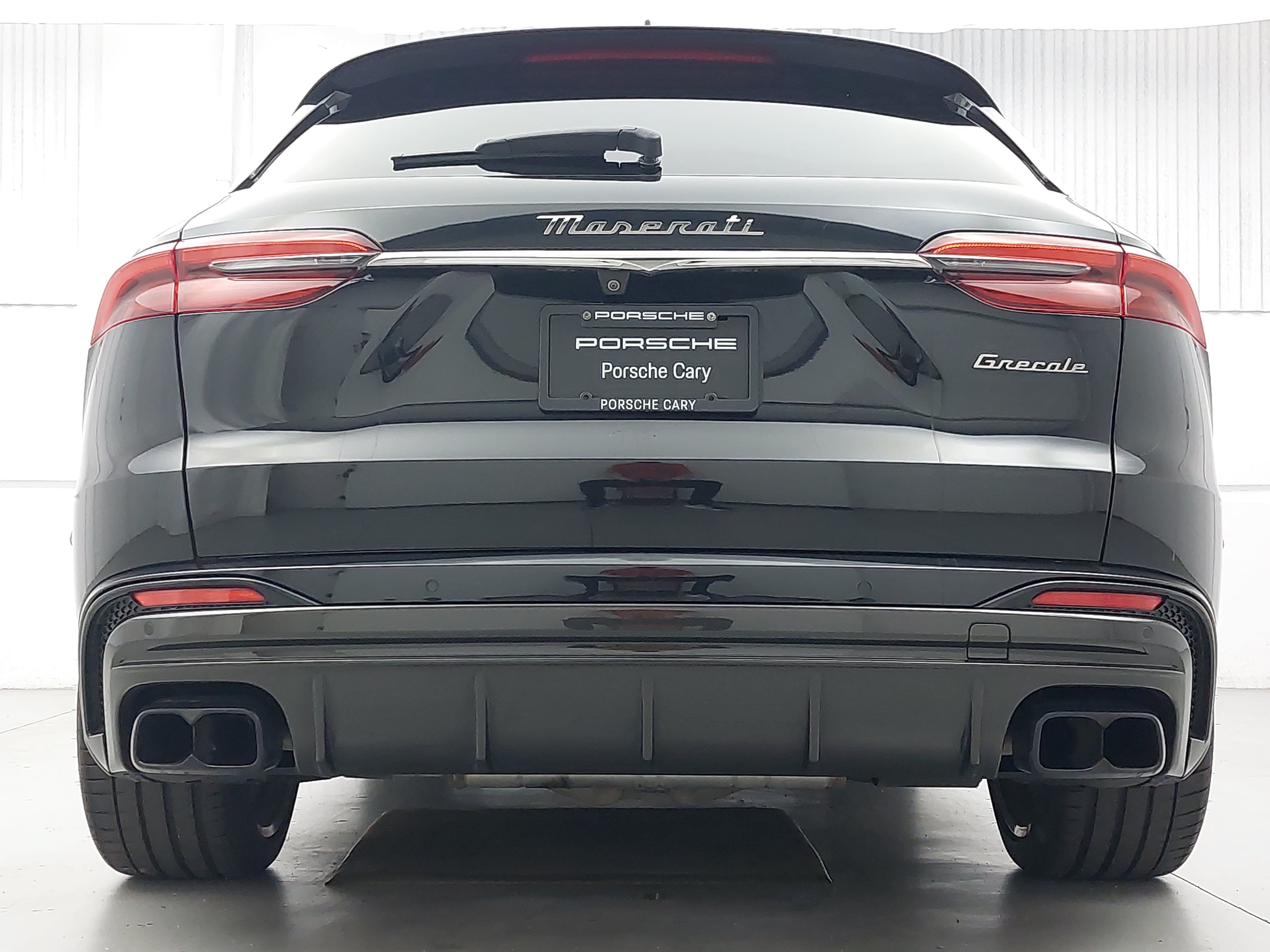Used 2023 Maserati Grecale Trofeo AWD/4WD image 6