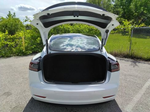 Used 2022 Tesla Model 3 RWD image 27