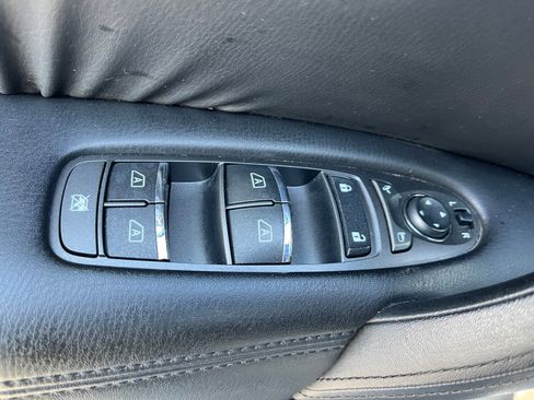 Used 2022 Nissan Armada SL w/ Midnight Edition Package image 13