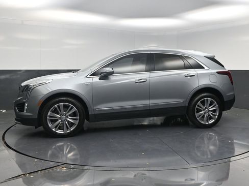 Used 2024 Cadillac XT5 Premium Luxury FWD image 3