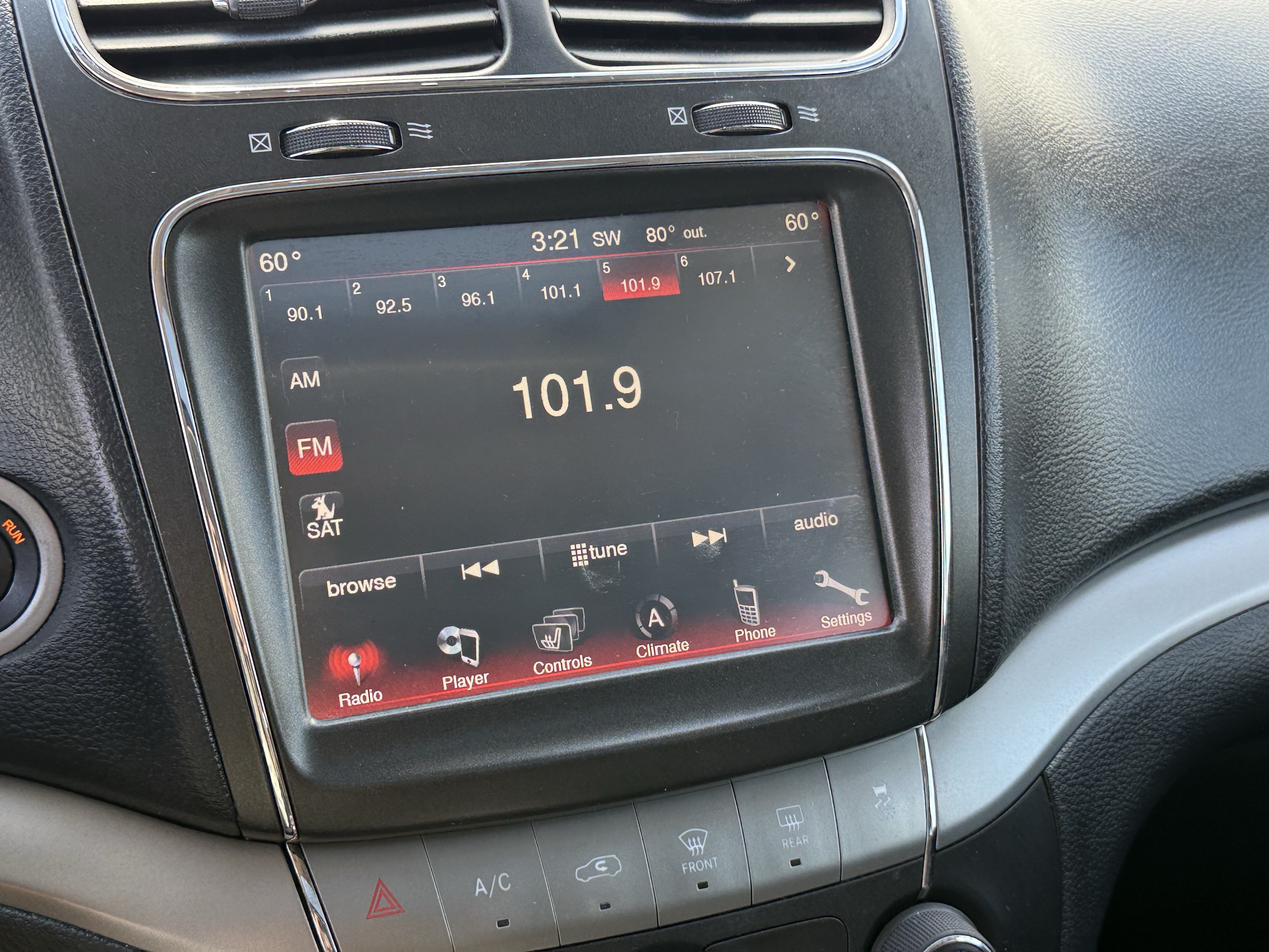 Used 2017 Dodge Journey Crossroad w/ Popular Equipment Group FWD image 20