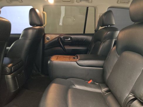 Used 2021 Nissan Armada SL w/ Captain's Chairs Package image 18