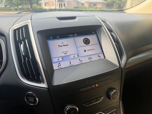 Used 2019 Ford Edge SEL w/ Equipment Group 201A FWD image 16