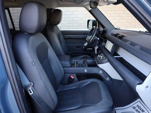 Used 2020 Land Rover Defender 110 S image 31