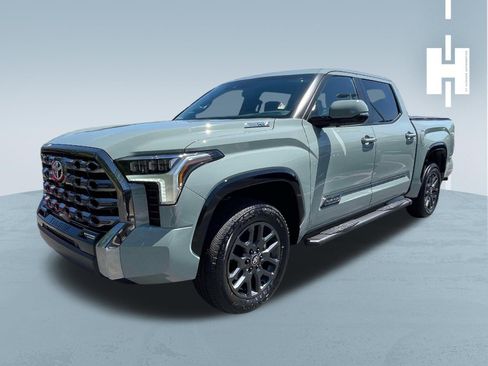Used 2025 Toyota Tundra Platinum AWD/4WD image 3
