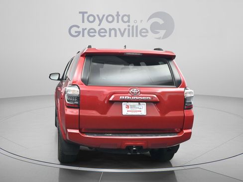 Certified 2024 Toyota 4Runner SR5 AWD/4WD image 12