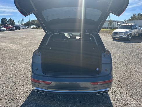 Used 2022 Audi Q5 2.0T Premium Plus image 18