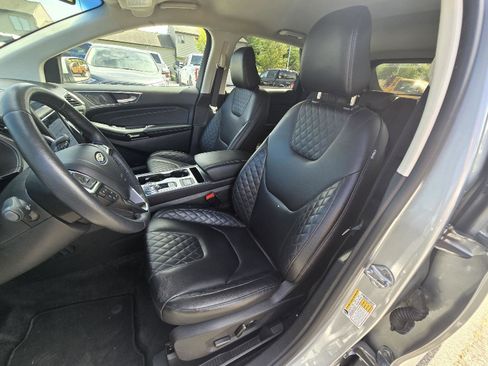 Used 2024 Ford Edge Titanium image 14