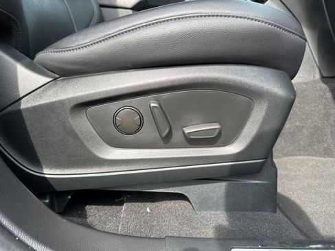 Used 2024 Ford Explorer Limited image 22