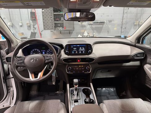 Used 2019 Hyundai Santa Fe SE image 19