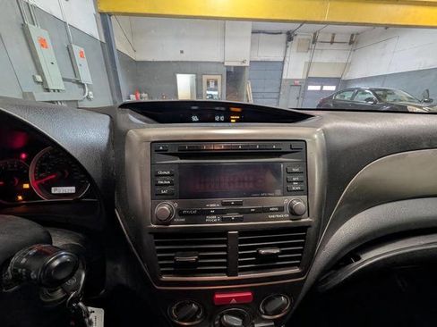 Used 2010 Subaru Impreza 2.5i AWD/4WD image 35