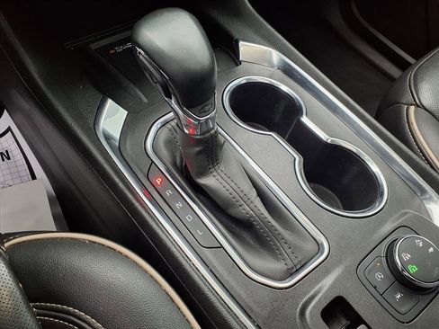 Used 2023 Chevrolet Traverse Premier w/ Redline Edition image 19