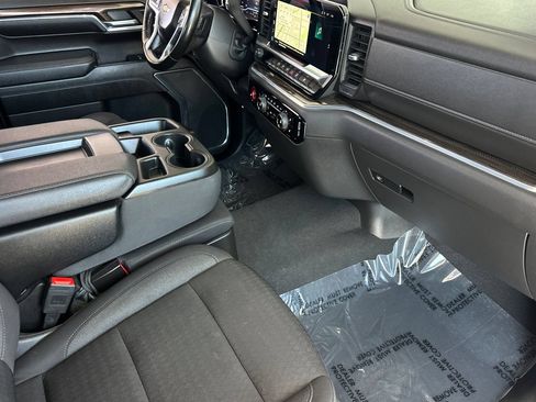 Used 2024 Chevrolet Silverado 1500 LT RWD image 19