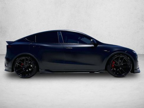 Used 2026 Tesla Model Y 2WD image 5