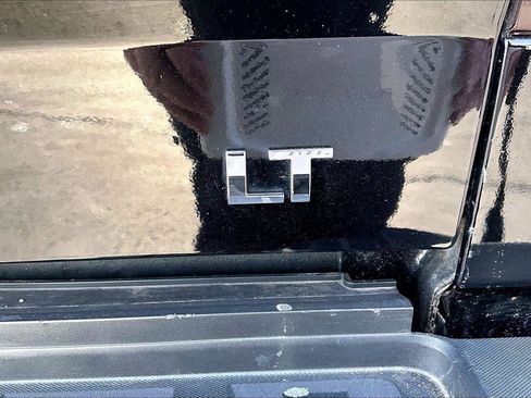 Used 2018 Chevrolet Silverado 2500 LT w/ Z71 Package, Off-Road image 10