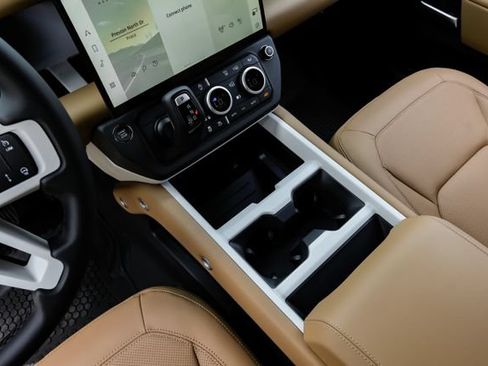 New 2026 Land Rover Defender 110 X-Dynamic SE AWD/4WD image 26