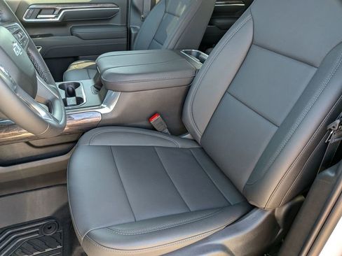 New 2026 Chevrolet Silverado 2500 LTZ w/ LTZ Plus Package AWD/4WD image 30