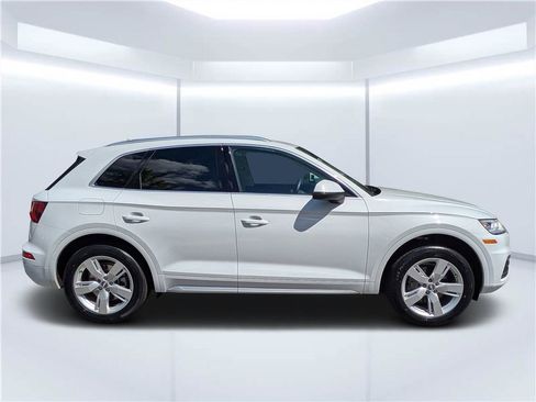 Used 2019 Audi Q5 2.0T Premium Plus w/ Premium Plus Package AWD/4WD image 5