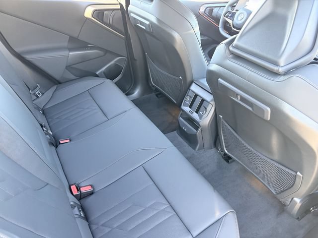 Used 2025 BMW X3 xDrive30i w/ Premium Package AWD/4WD image 14