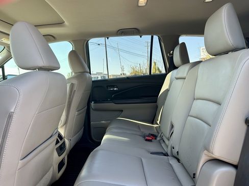 Used 2022 Honda Pilot Special Edition image 11