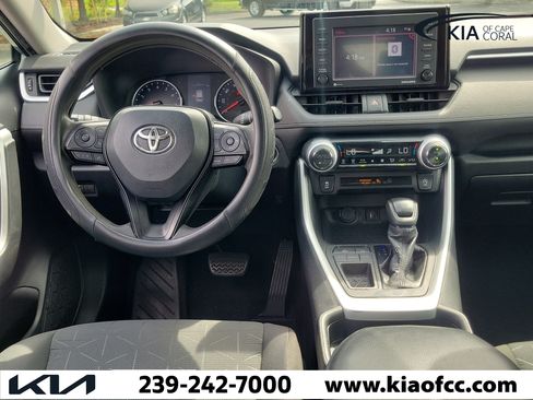 Used 2021 Toyota RAV4 XLE FWD image 14