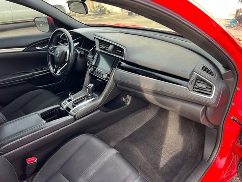 Used 2019 Honda Civic Sport image 16