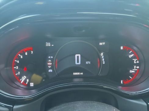 Used 2022 Dodge Durango R/T RWD image 2
