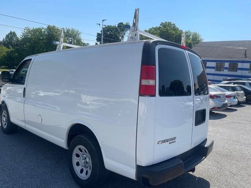 Used 2012 Chevrolet Express 1500 RWD image 8
