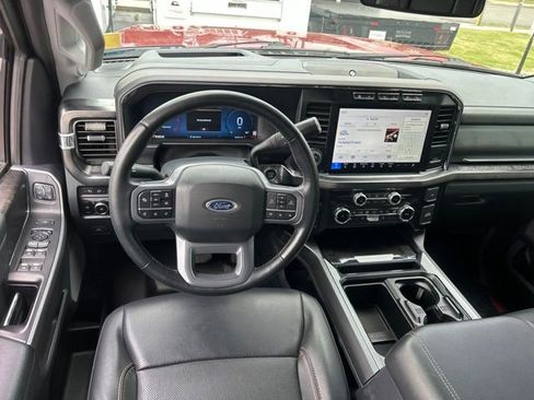 Used 2023 Ford F250 Lariat w/ Lariat Ultimate Package AWD/4WD image 28