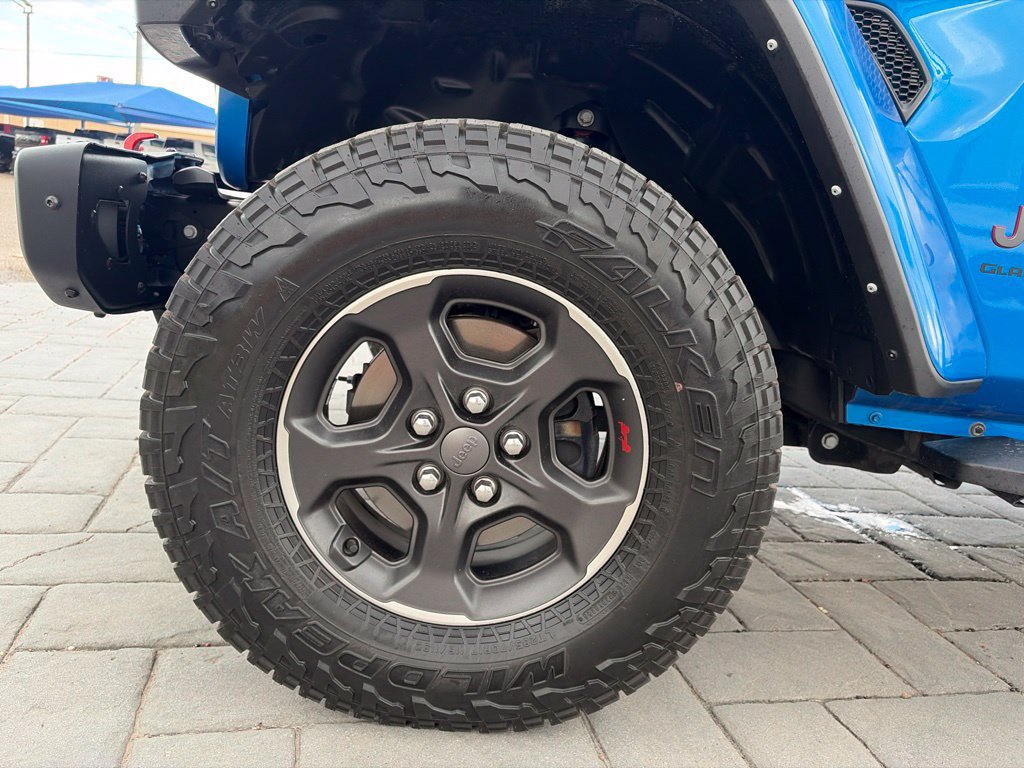 Used 2023 Jeep Gladiator Rubicon w/ LED Lighting Group AWD/4WD image 18