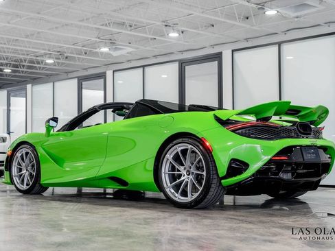 Used 2026 McLaren 750S Spider RWD image 71