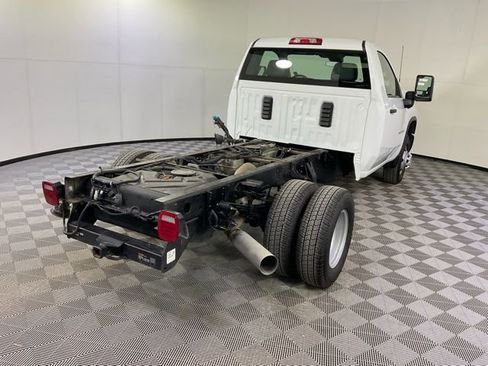 Used 2024 Chevrolet Silverado 3500 W/T image 8