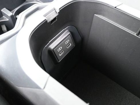 Certified 2025 Toyota RAV4 LE AWD/4WD image 27