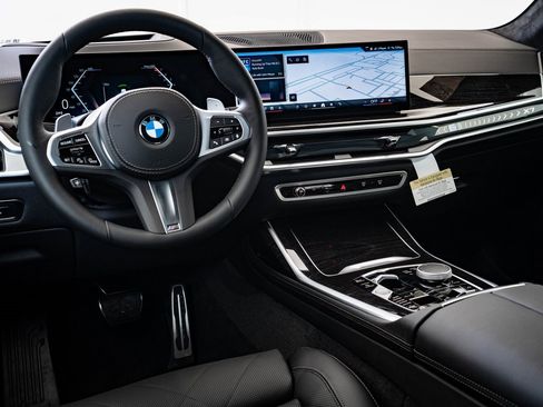 New 2026 BMW X7 xDrive40i w/ M Sport Package image 4
