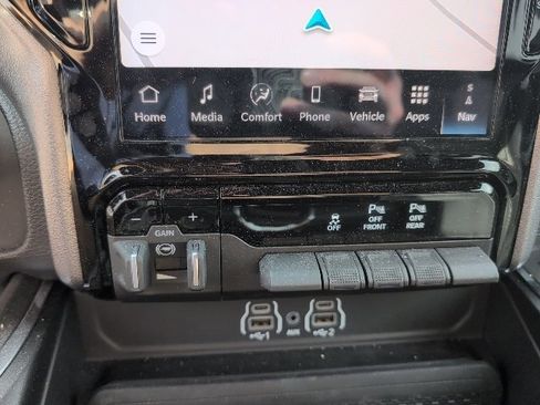 Used 2025 RAM 1500 Laramie w/ Sport Appearance Package image 22