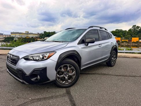 Used 2023 Subaru Crosstrek 2.5i Sport AWD/4WD image 2