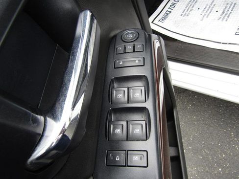 Used 2014 GMC Sierra 1500 SLT w/ SLT Crew Cab Value Package image 11