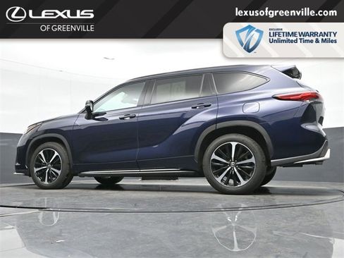 Used 2022 Toyota Highlander XSE image 41