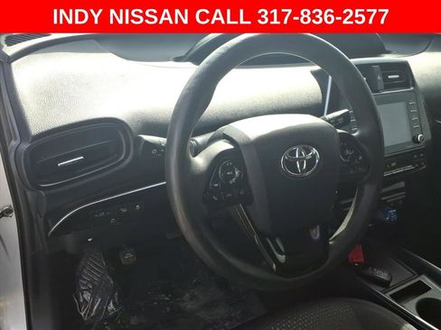 Used 2021 Toyota Prius LE image 16