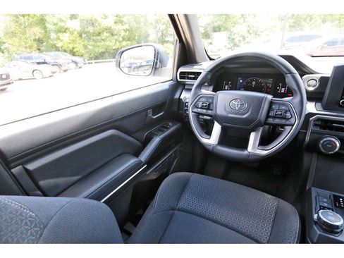 Used 2026 Toyota 4Runner SR5 AWD/4WD image 6