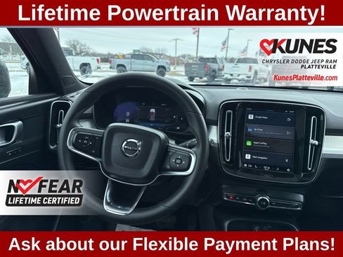 Used 2024 Volvo XC40 B5 Core AWD/4WD image 38