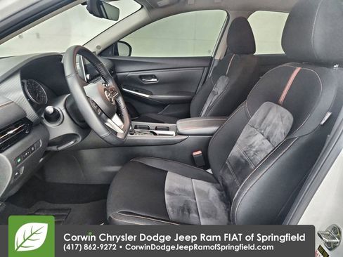 Used 2023 Nissan Sentra SR w/ Electronics Package image 19