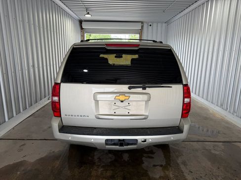 Used 2014 Chevrolet Suburban LT AWD/4WD image 6