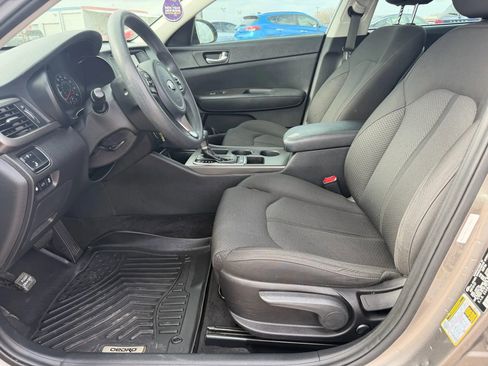 Used 2018 Kia Optima LX image 12